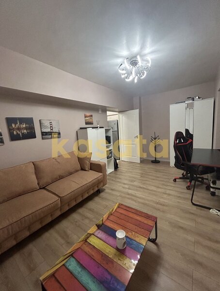 Drumul Taberei, metrou Valea Ialomitei, garsoniera, parter,