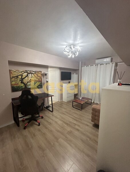 Drumul Taberei, metrou Valea Ialomitei, garsoniera, parter,